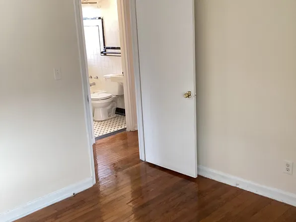 2 bed, 1.0 bath, 650 sqft, $695, 805 Woodrow Wilson Pl #805BWW, Charleston, WV 25302
