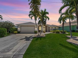 414 SE 30th Ter, Cape Coral, FL 33904
