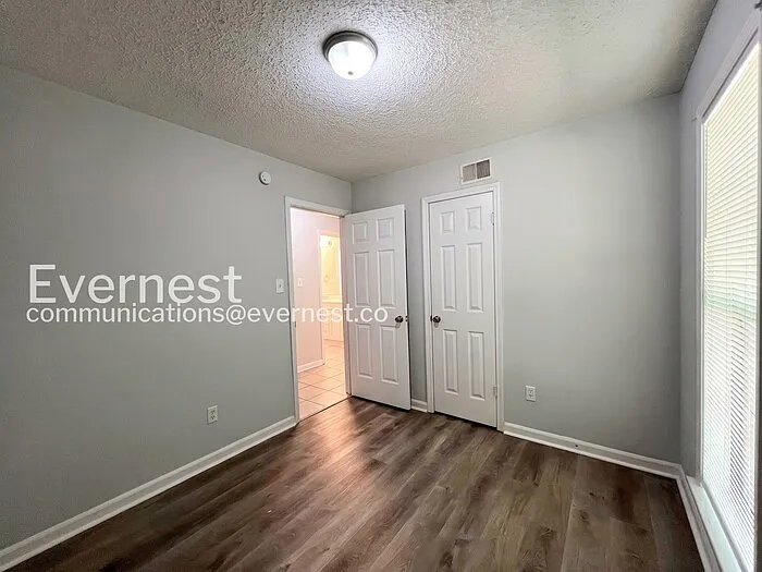 6420 Forestgate Rd — Photo 14