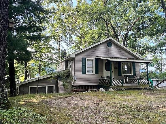 4th image of 5701 Head Lake Rd