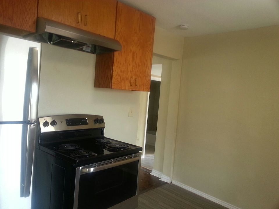 Kitchen with appliances