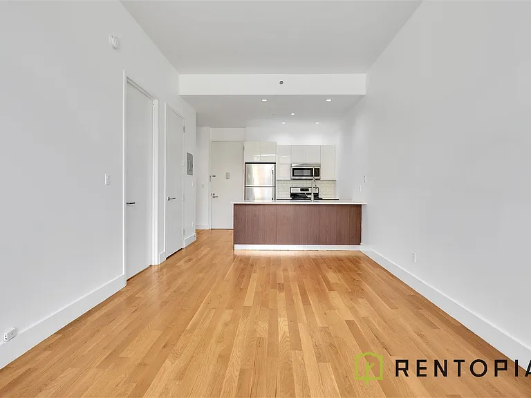 200 N 11th St #5M — Photo 6
