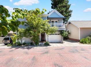 276 9th Street Aly, Ashland, OR 97520