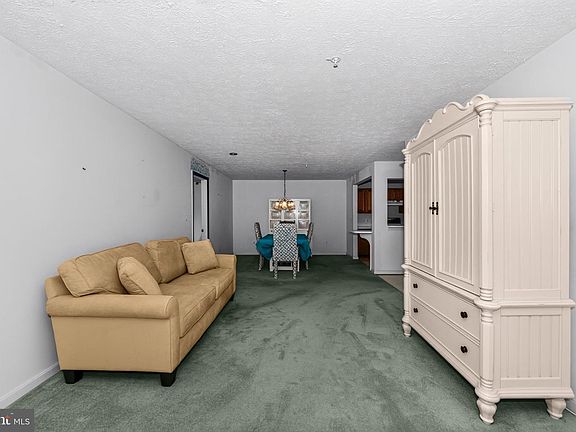 4th image of 520 Kennington Rd #520