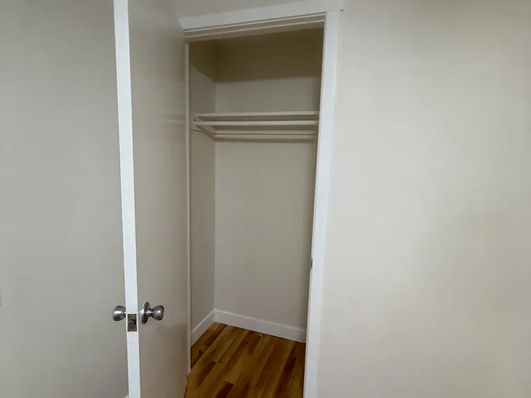 521 N Corona St #B — Photo 10