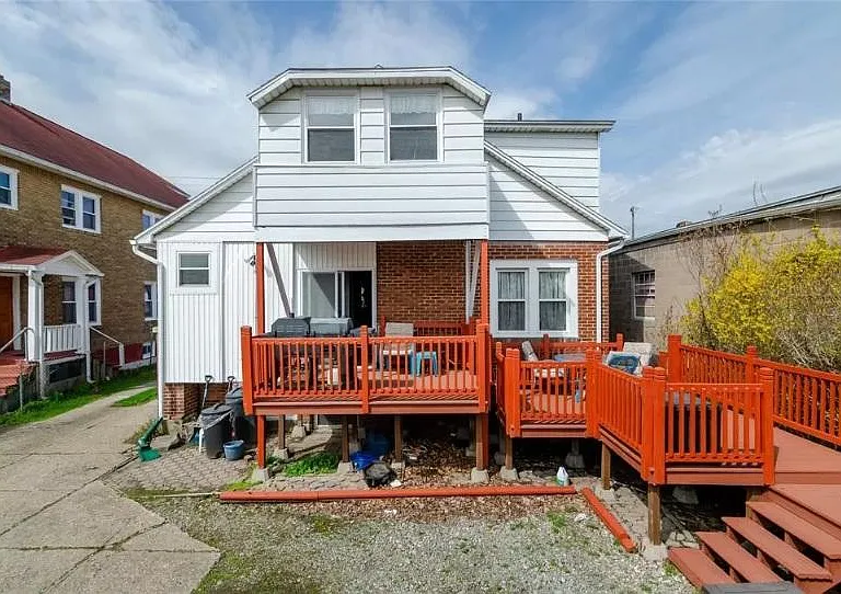 3 Jackson Ave #2 — Photo 3