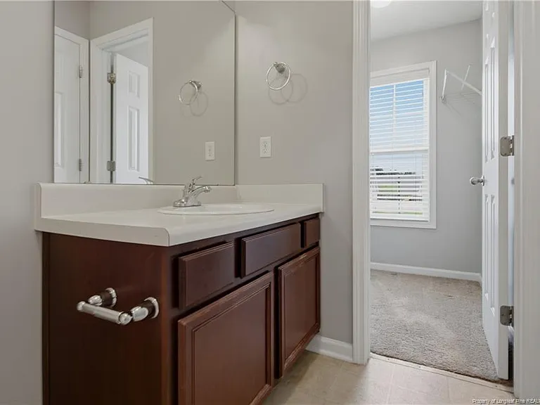142 Collinwood Dr — Photo 35