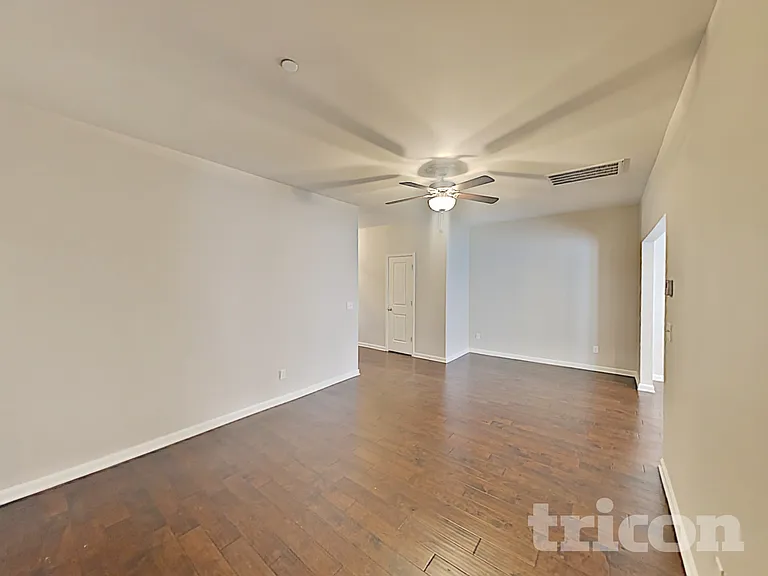 512 Hickory Leaf Ct — Photo 17