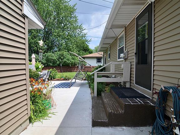 4th image of 2320 Hayden Avenue
