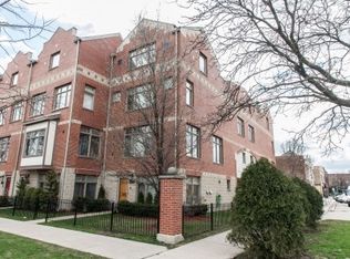 105 S Euclid Ave #B, Oak Park, IL 60302