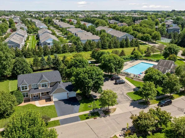 10784 Maple Blvd, Woodbury, MN 55129