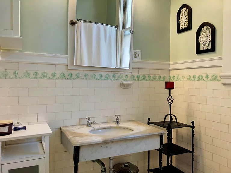 2134 Green St #5 — Photo 12