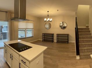5853 41st St S, Fargo, ND 58104