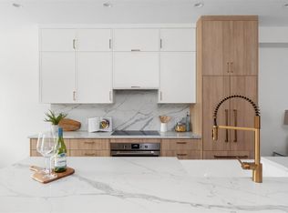 820 Dunsmuir Rd #5, Esquimalt, BC V9A5B7