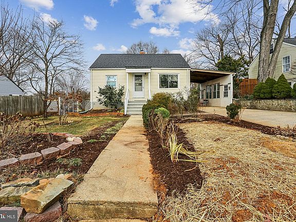 3rd image of 12317 Middle Rd