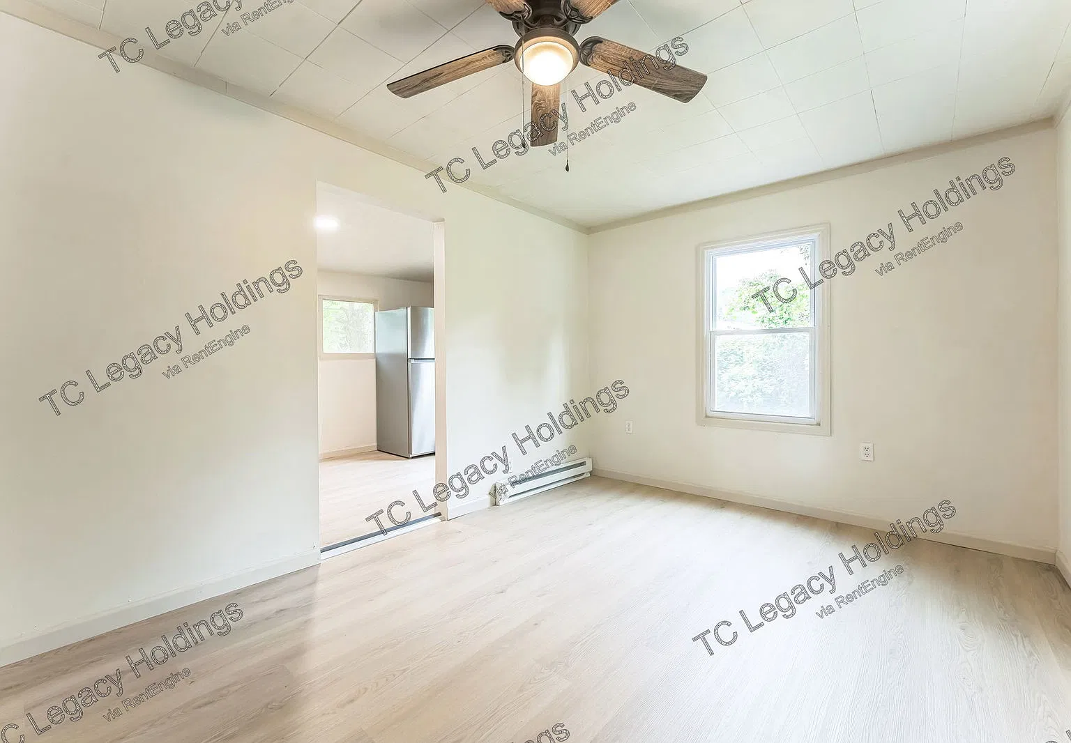 2 bed, 1.0 bath, 700 sqft, $1,000 — Photo 4