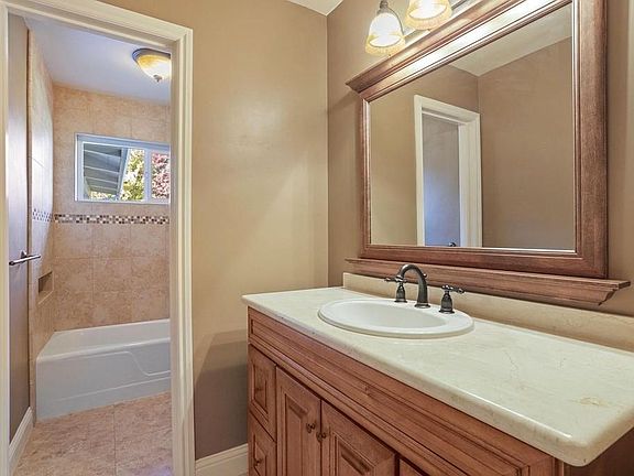 2nd image of 2616 W Mallon Ave