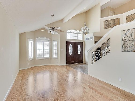 5th image of 12572 Twin Leaf Dr