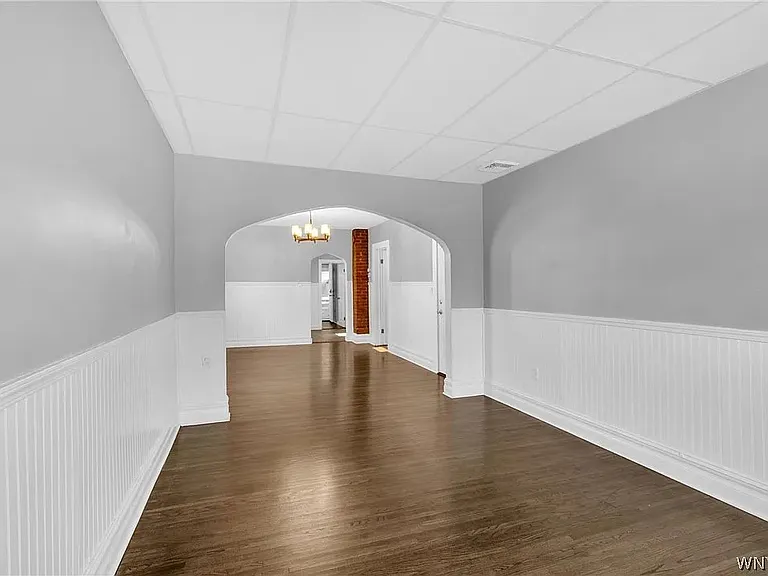 27 Como Ave #2 — Photo 4