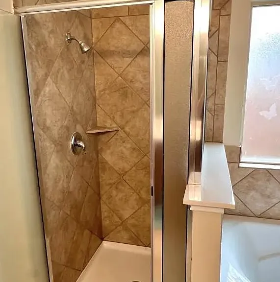6627 Ambrose Cir — Photo 23