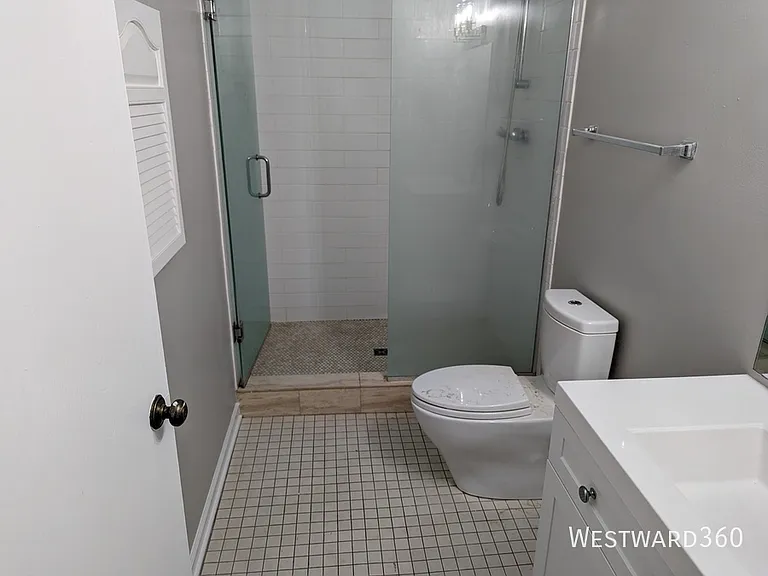 4012 N Sheridan Rd #3S — Photo 5