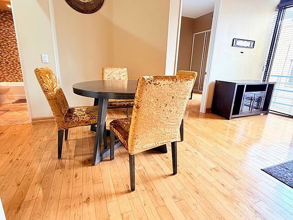 4th image of 5151 Balboa Blvd Unit 306