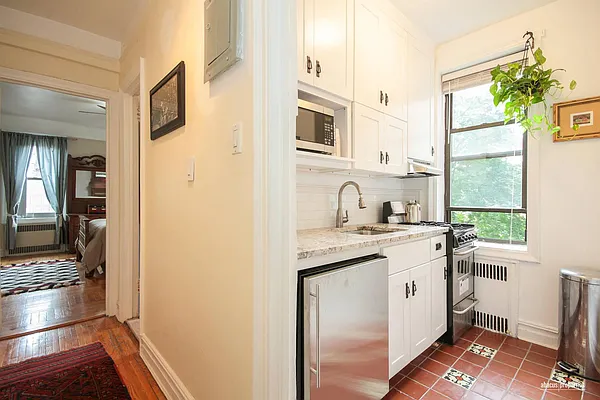 Sold by Abacus Properties | media 4