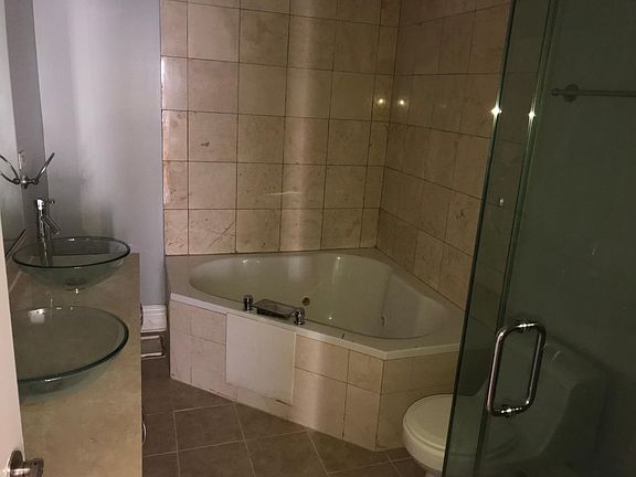 5th image of 6610 S Kenwood Ave APT 308
