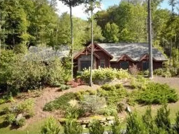 392 Birchwood Dr, Highlands, NC 28741
