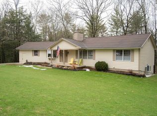 237 Colonial Dr, Rutland, VT 05701