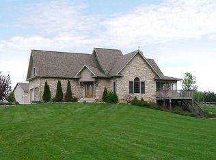 1022 River Rd, Ostrander, OH 43061