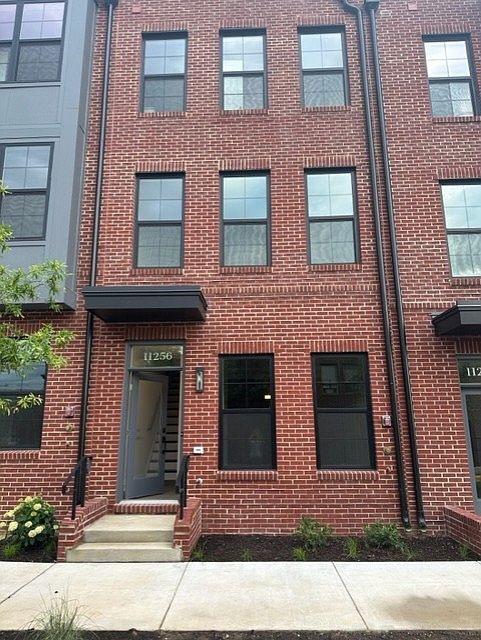 1st image of 11256 Bunsen St