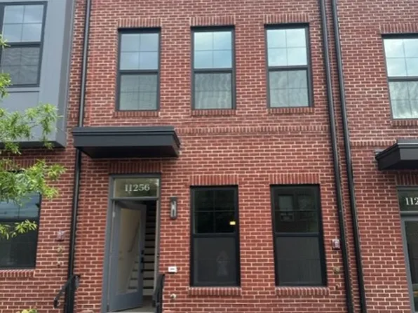 11256 Bunsen St, Reston, VA 20190