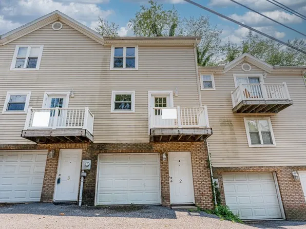 2 Bakers Pt, Morgantown, WV 26505