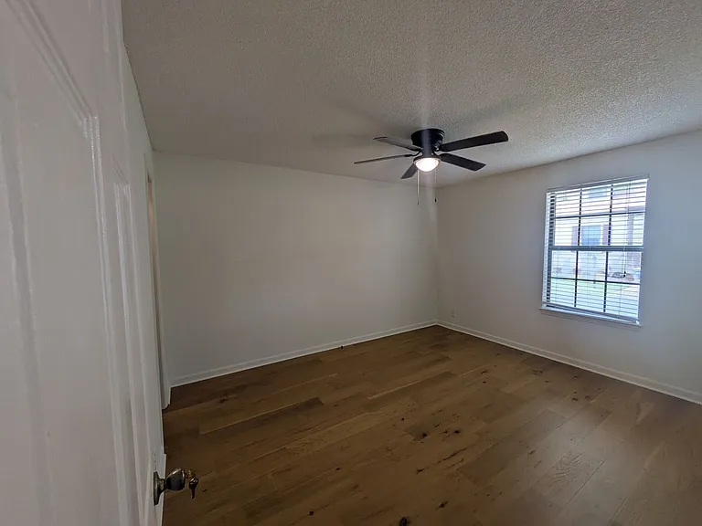 1107 Quail Ct W — Photo 7