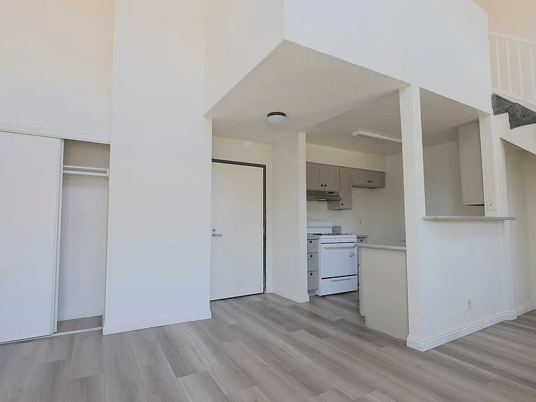 2796 Francis Ave — Photo 13