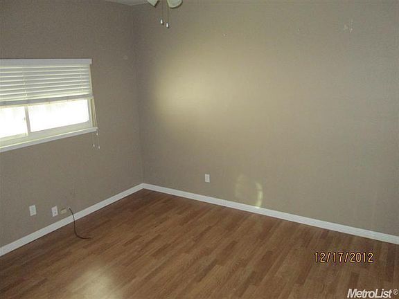 4th image of 2633 Norcross Dr