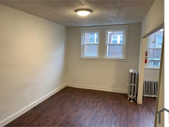 222 Wright Ave, Darby, PA 19023