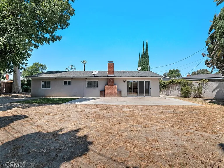 6650 Jumilla Ave — Photo 28