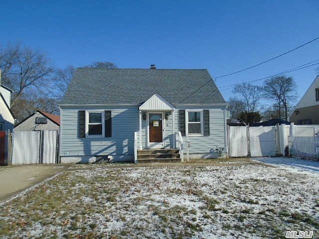 1st image of 19 Brook Pl