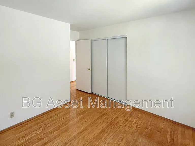 2672 Doidge Ave — Photo 18