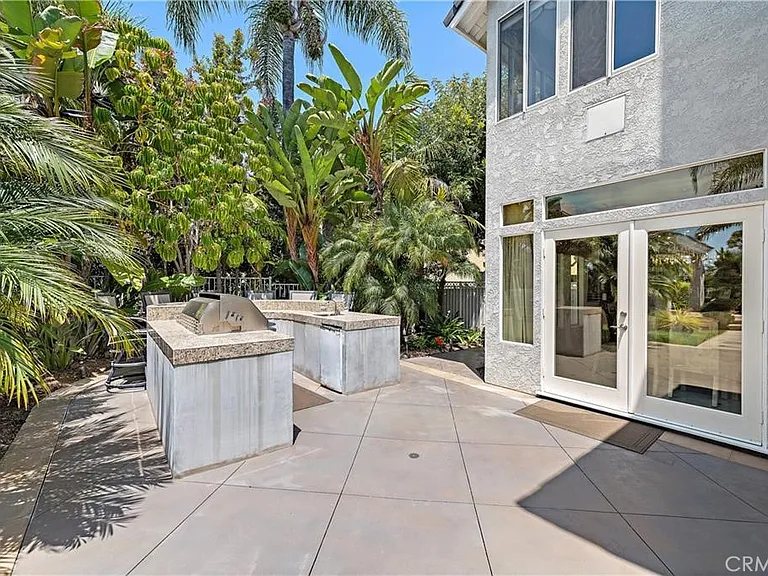 25606 Stratford Pl — Photo 29