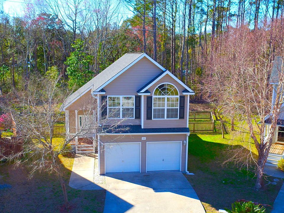2nd image of 408 Stefan Dr