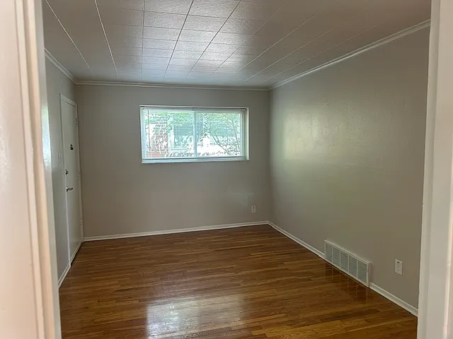 2 bed, 800 sqft, $1,095 — Photo 2