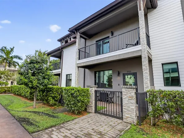 4975 NW 83rd Path, Doral, FL 33166