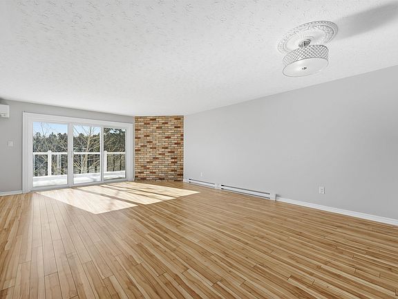 4th image of 130 Rutledge St