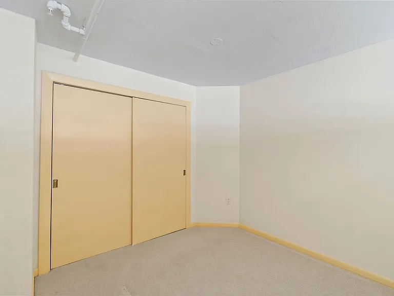 811 4th St NW #1110 — Photo 17