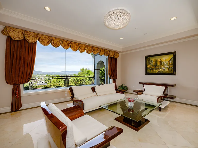 18047 Karen Dr — Photo 5