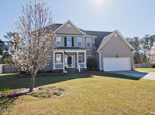 209 Middle Ridge Dr, Hubert, NC 28539