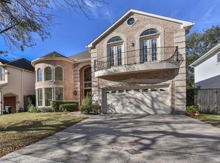 1115 Howard Ln, Bellaire, TX 77401